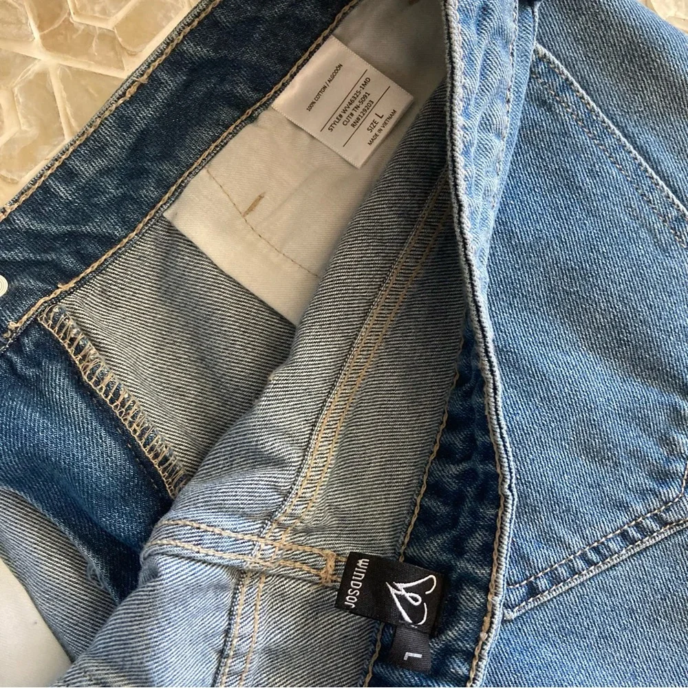 NEW!  Cello hi-rise destroy shorts - Picture 5 of 6